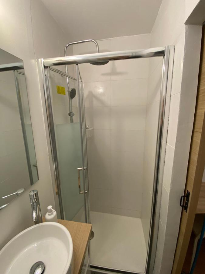 T2 Lumineux Centre Proche Metro, Parking Gratuit,1 Chambre, 1 Grande Piece A Vivre