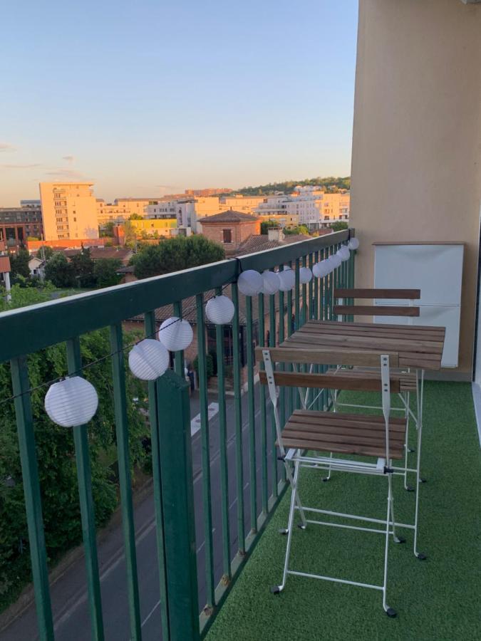 T2 Lumineux Centre Proche Metro, Parking Gratuit,1 Chambre, 1 Grande Piece A Vivre Toulouse