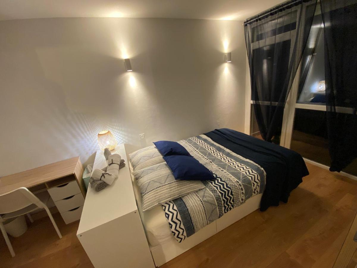 T2 Lumineux Centre Proche Metro, Parking Gratuit,1 Chambre, 1 Grande Piece A Vivre *